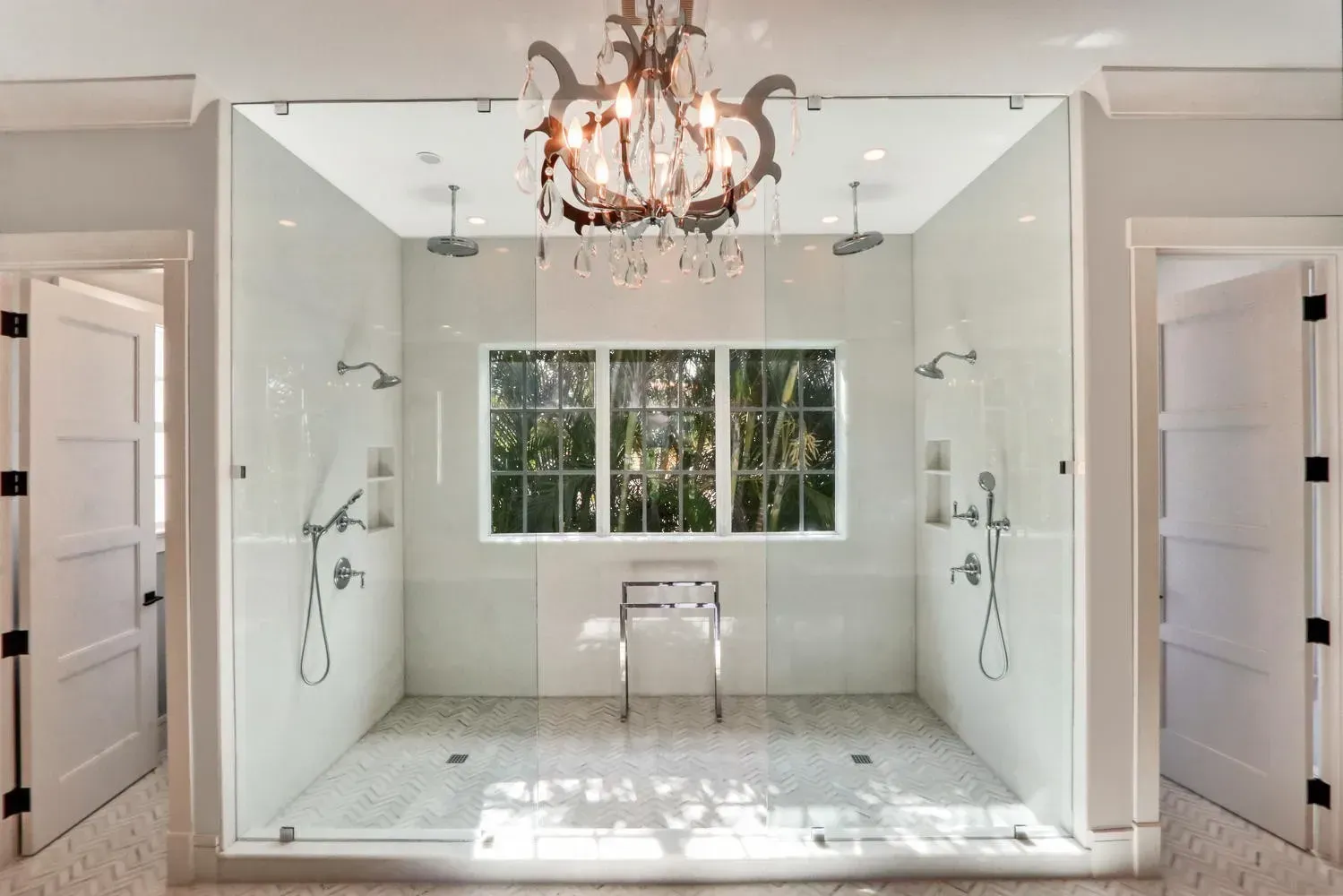 Master Bathroom Interior Design