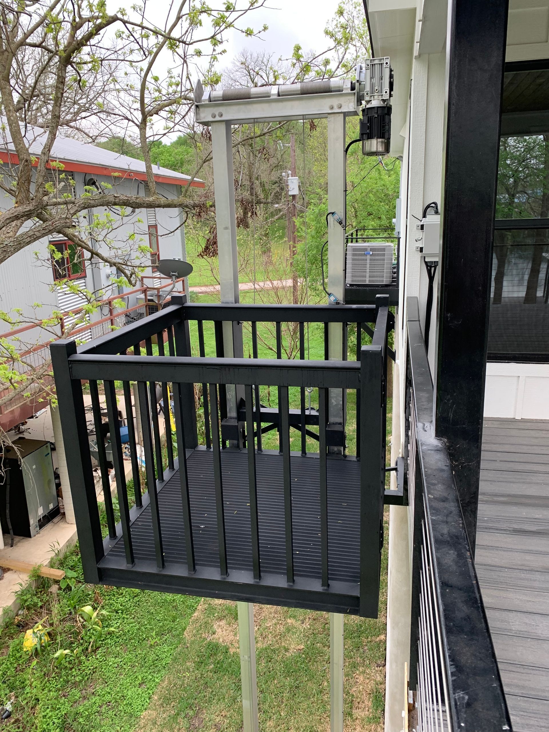 Residential Cargo Lift Black | Bradenton, FL | Cargo Lift PROS