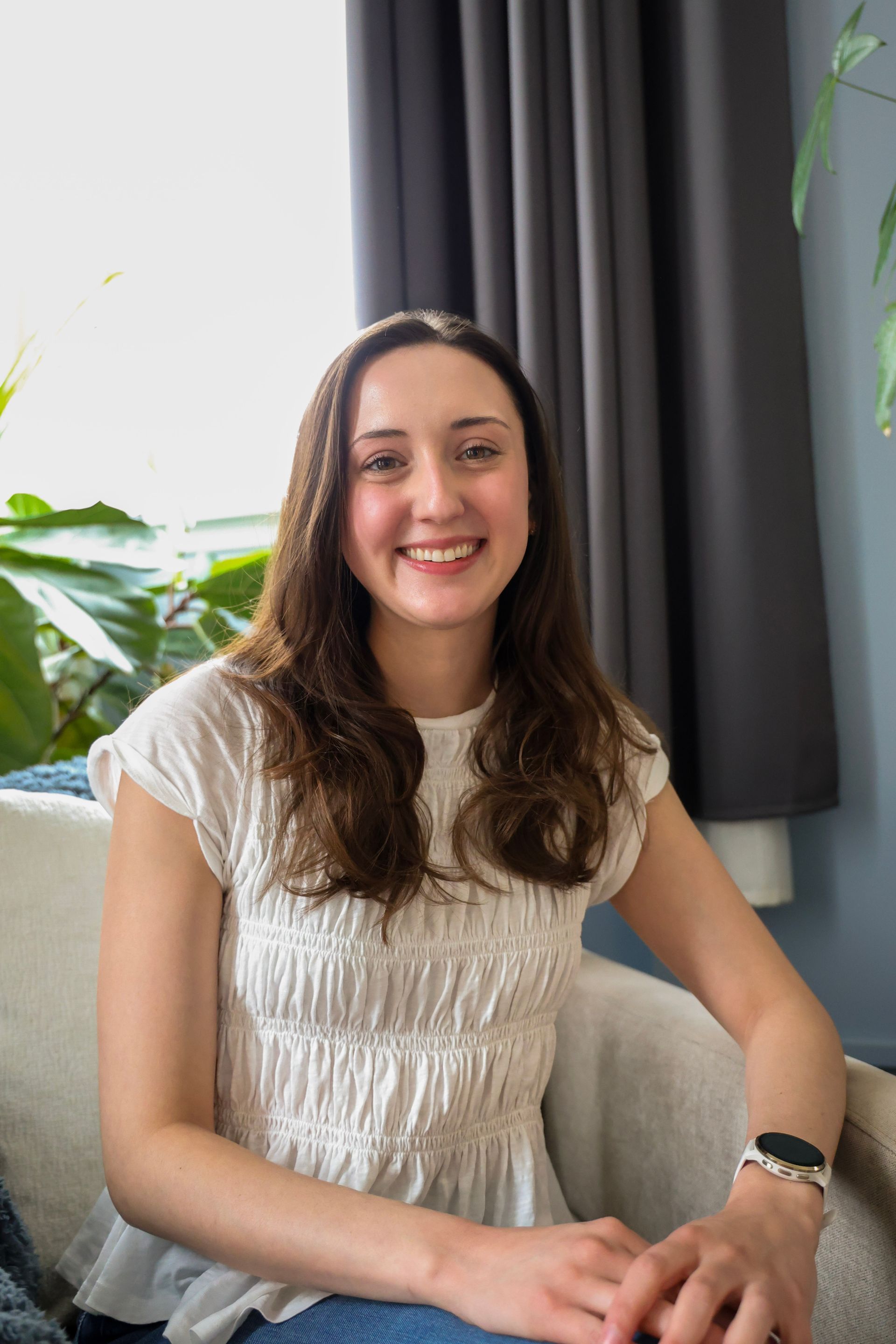 Kyra is driven by an unwavering commitment to improved health and well-being, she empowers her clients to overcome insecurities, cultivate self-awareness, and navigate healing from past experiences. Blending evidence-based practices with mindfulness, she approaches therapy as a collaborative process and strives to create a safe, authentic, and empathetic environment.