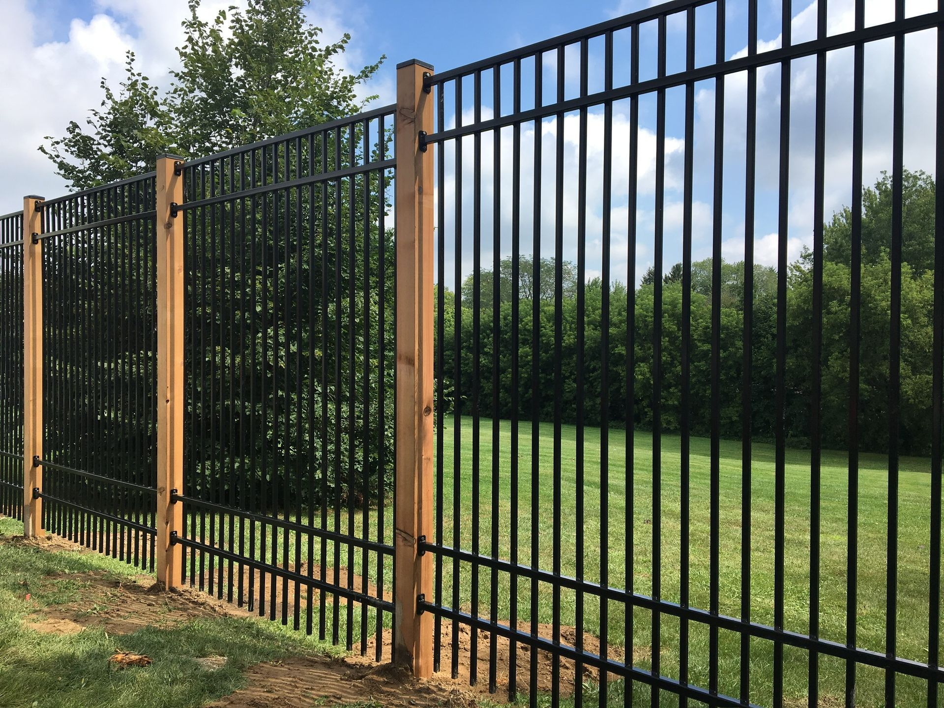 FENCE CONSTRUCTION