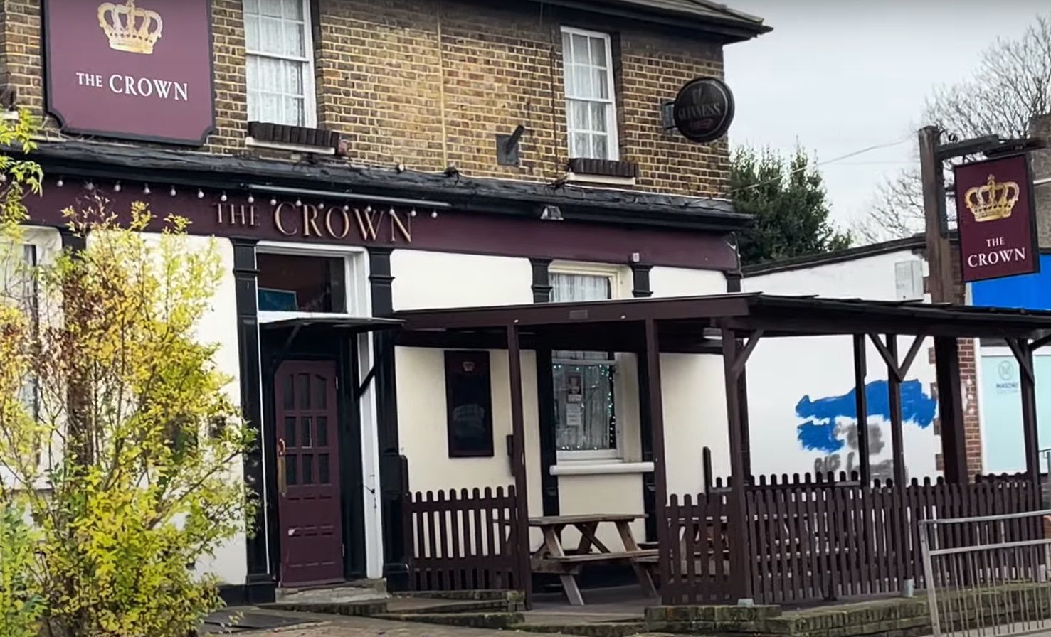 The Crown Pub 29 Perry Street, Northfleet, Gravesend DA11 8RA