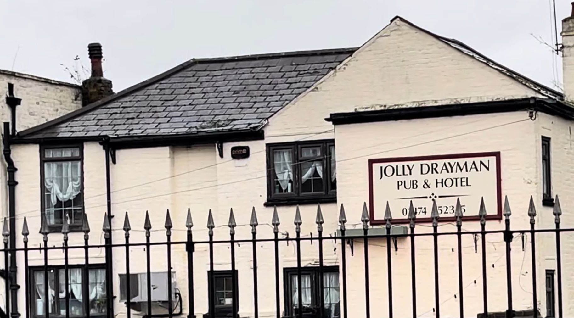 The Jolly Drayman Pub and Hotel Wellington Street, Gravesend DA12 1JA