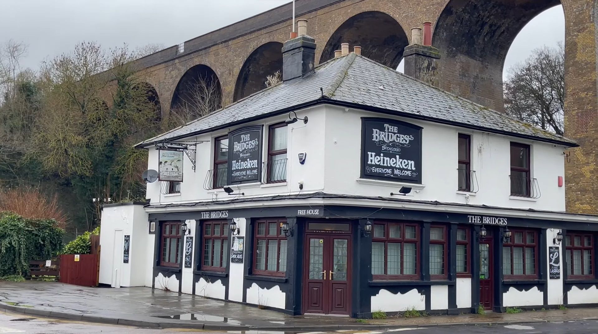 The Bridges Pub, The Mills, 5 Horton Road, South Darenth, Dartford DA4 9AX
