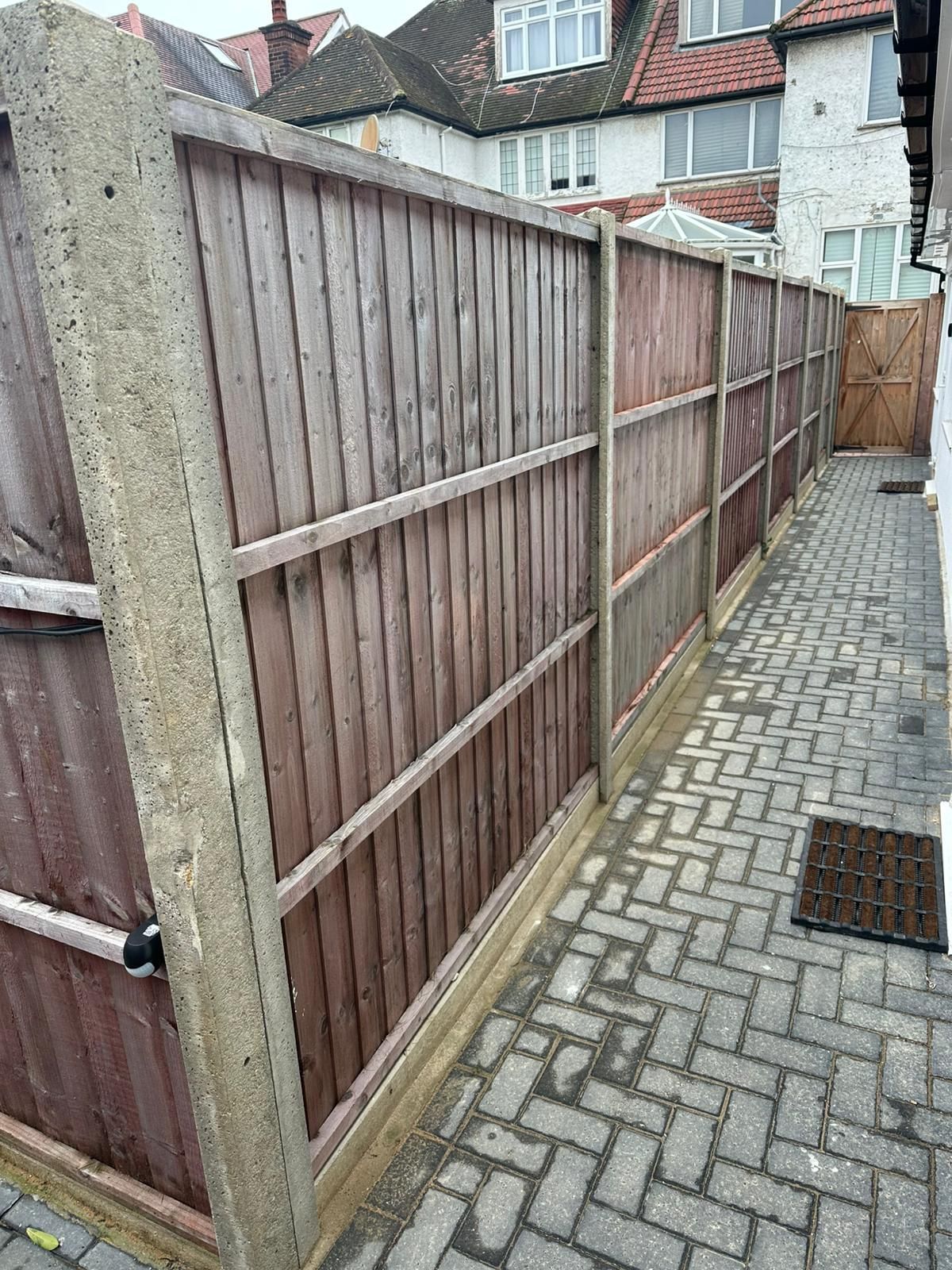 before picture of a fence in Golders Green