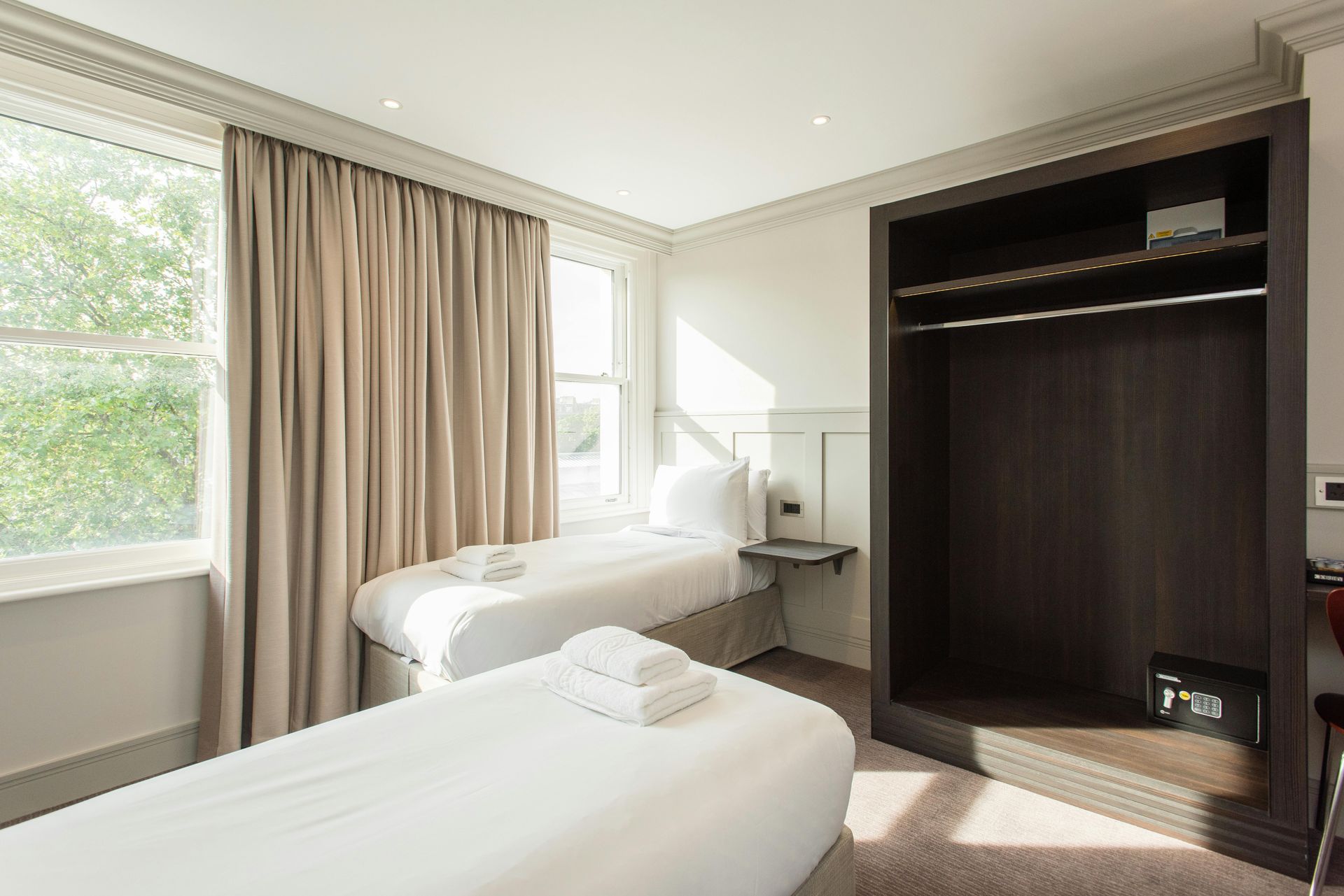 hotel painting 