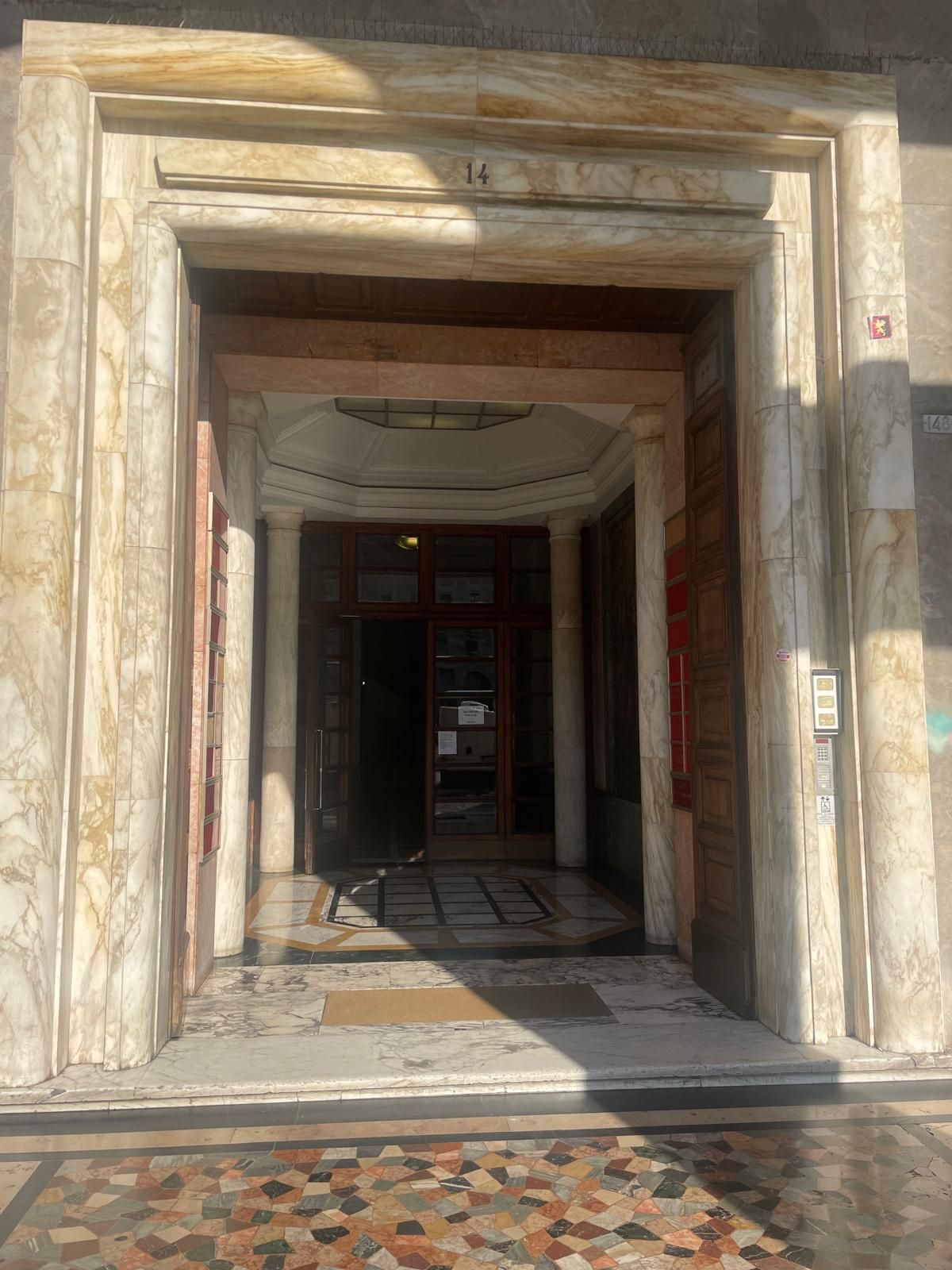 sede di Genova Piazza della Vittoria Studio Bertogli