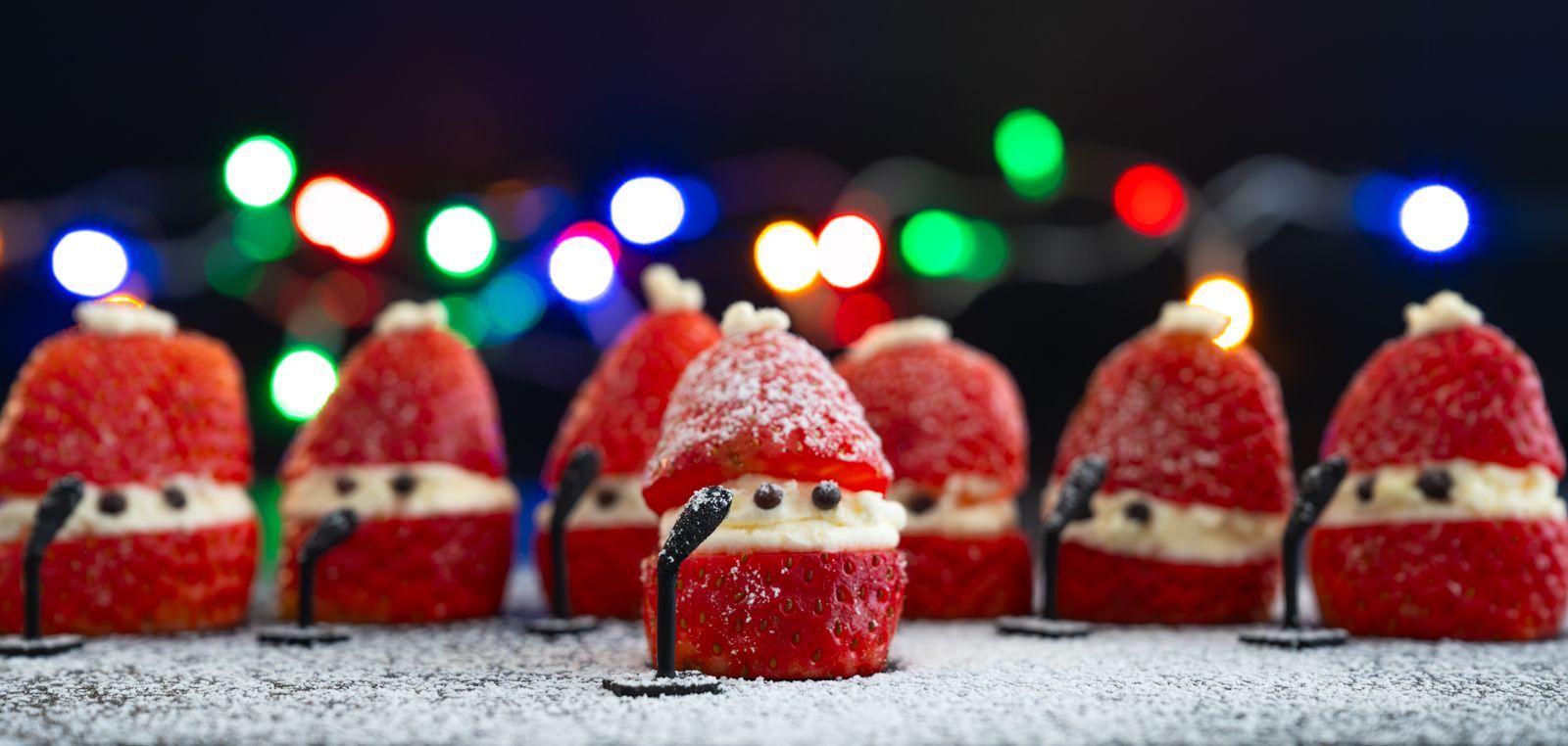 Singing Santa's