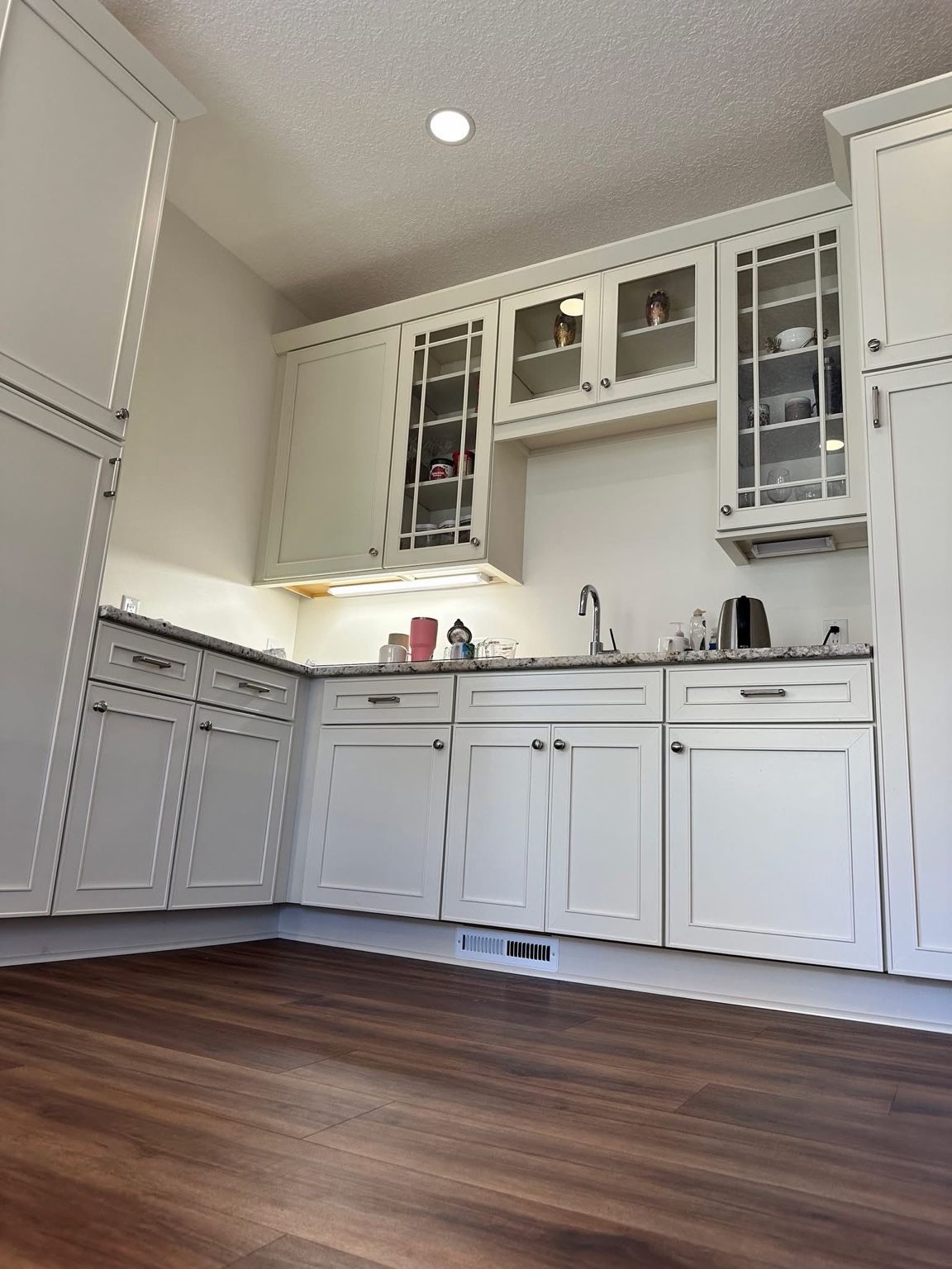 Traditional Kitchen Remodel by Atlas Construction and Remodeling project photo 2