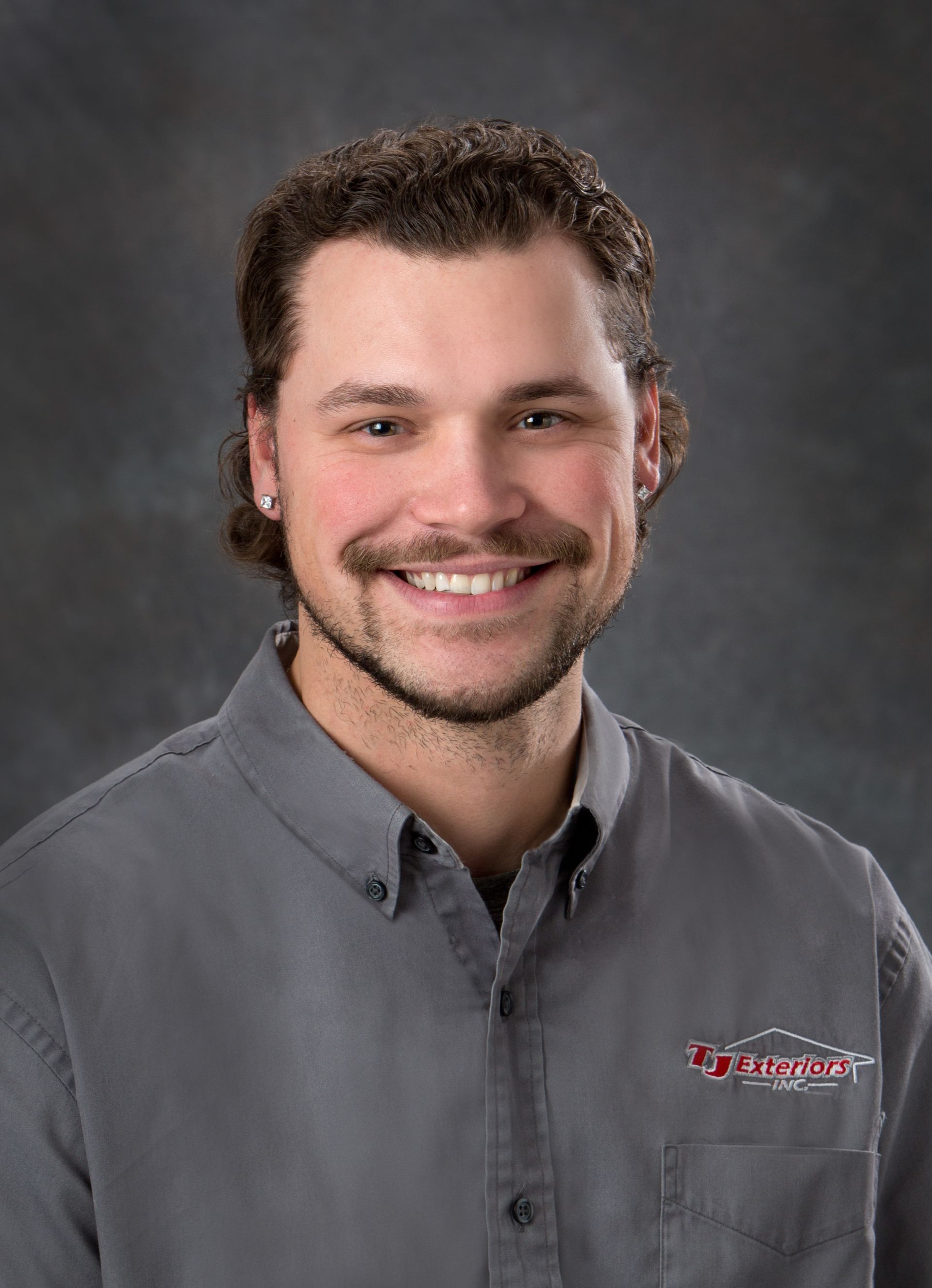 Charlie — Carver, MN — TJ Exteriors Inc. Charlie — Carver, MN — TJ Exteriors Inc.
