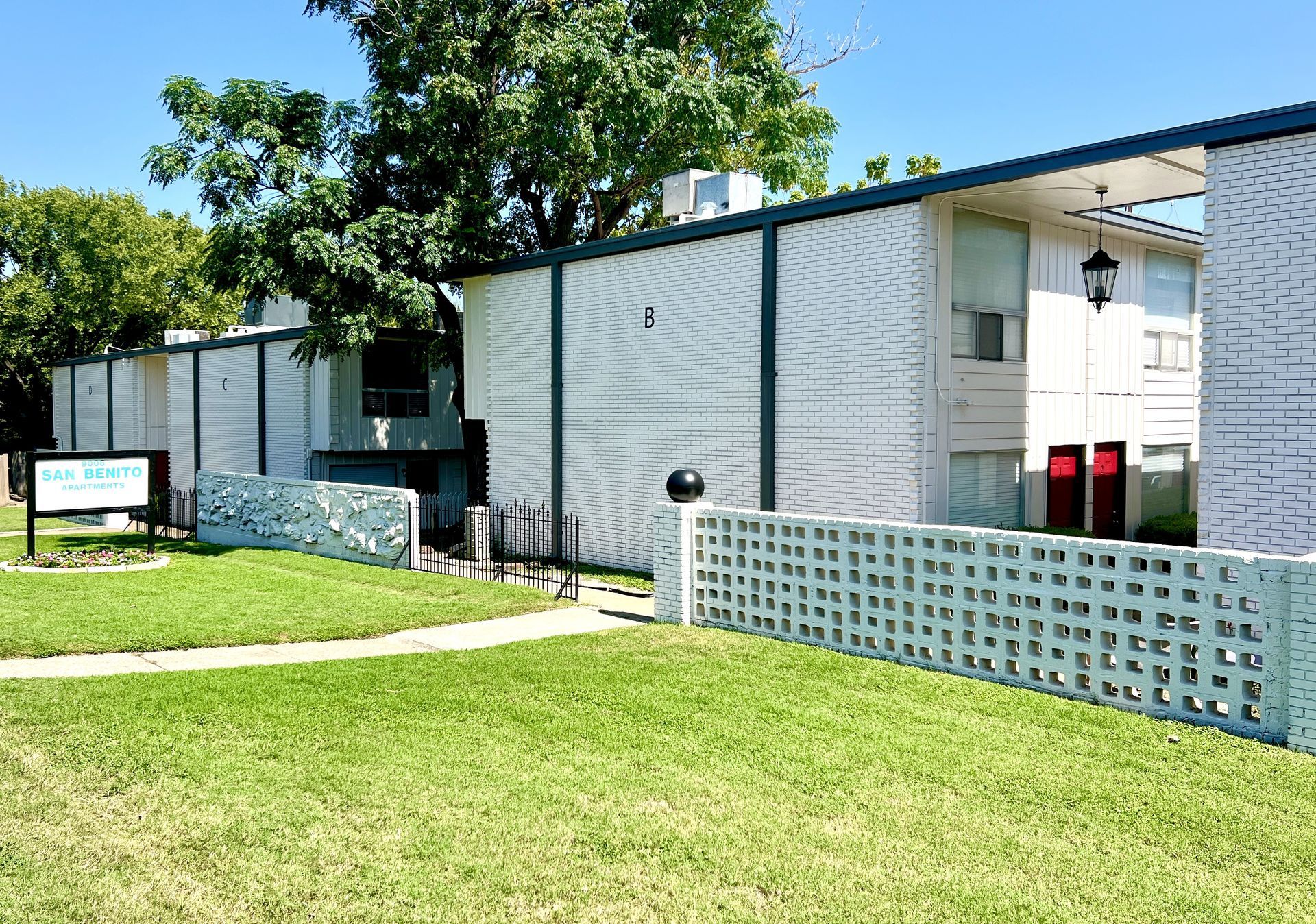 9008 San Benito Property Image