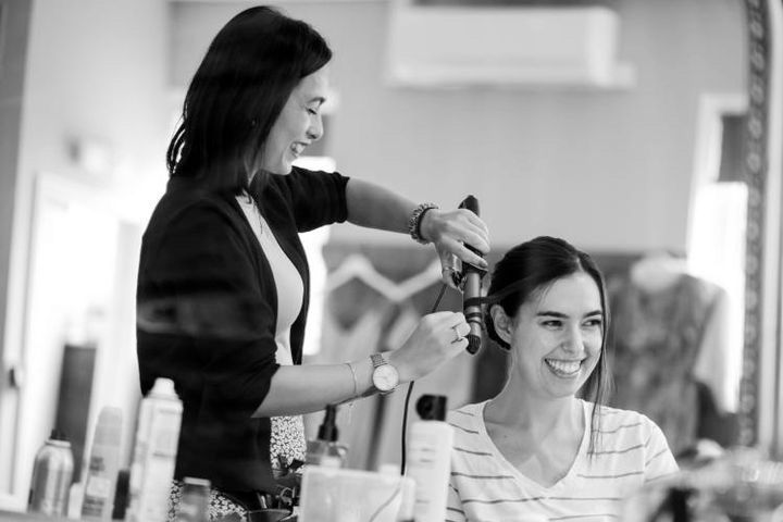 Makeup artist