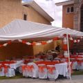 LONAS Y SERVICIOS CROWN - RENTA DE MESAS
