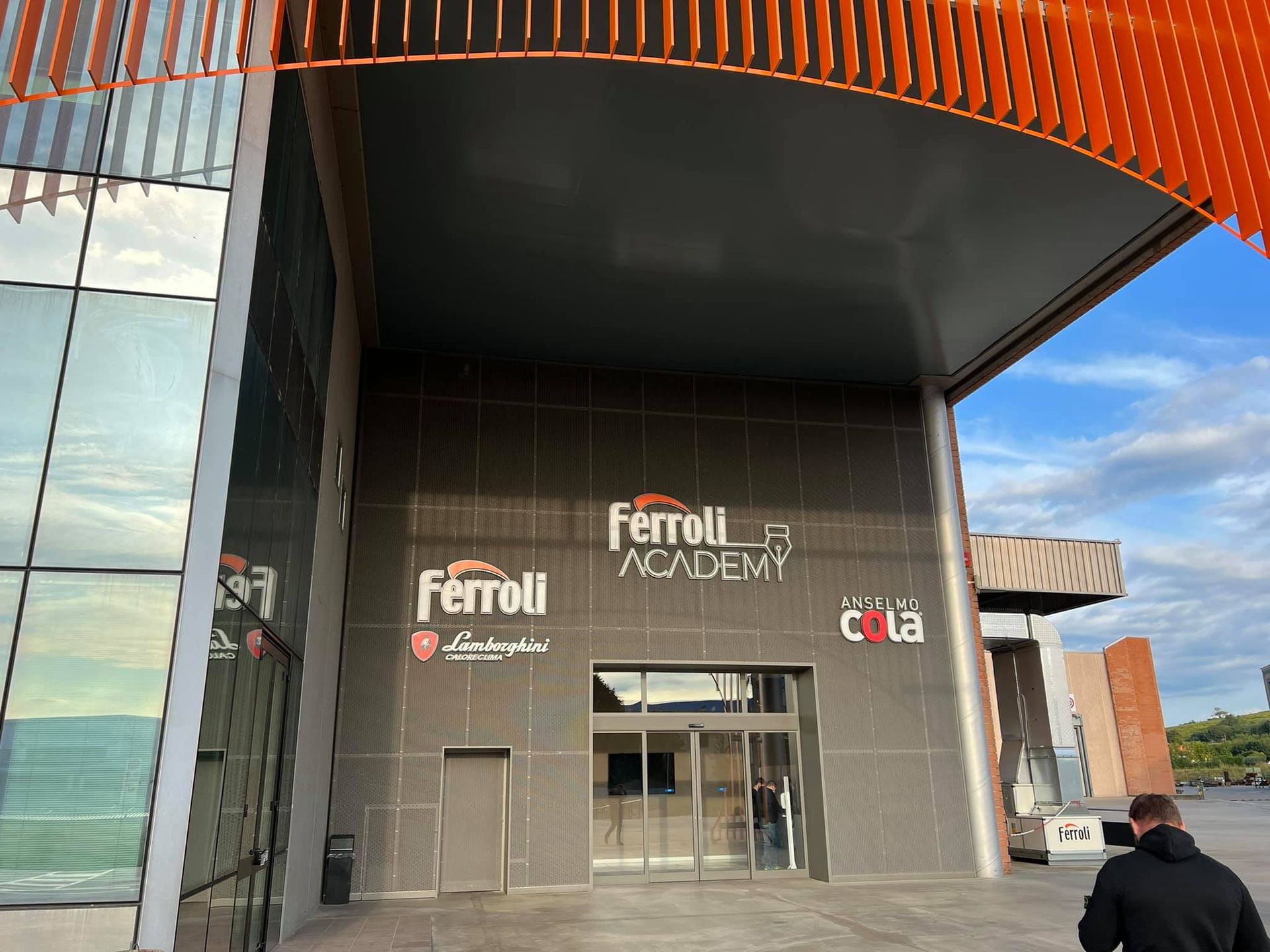 ferroli sede