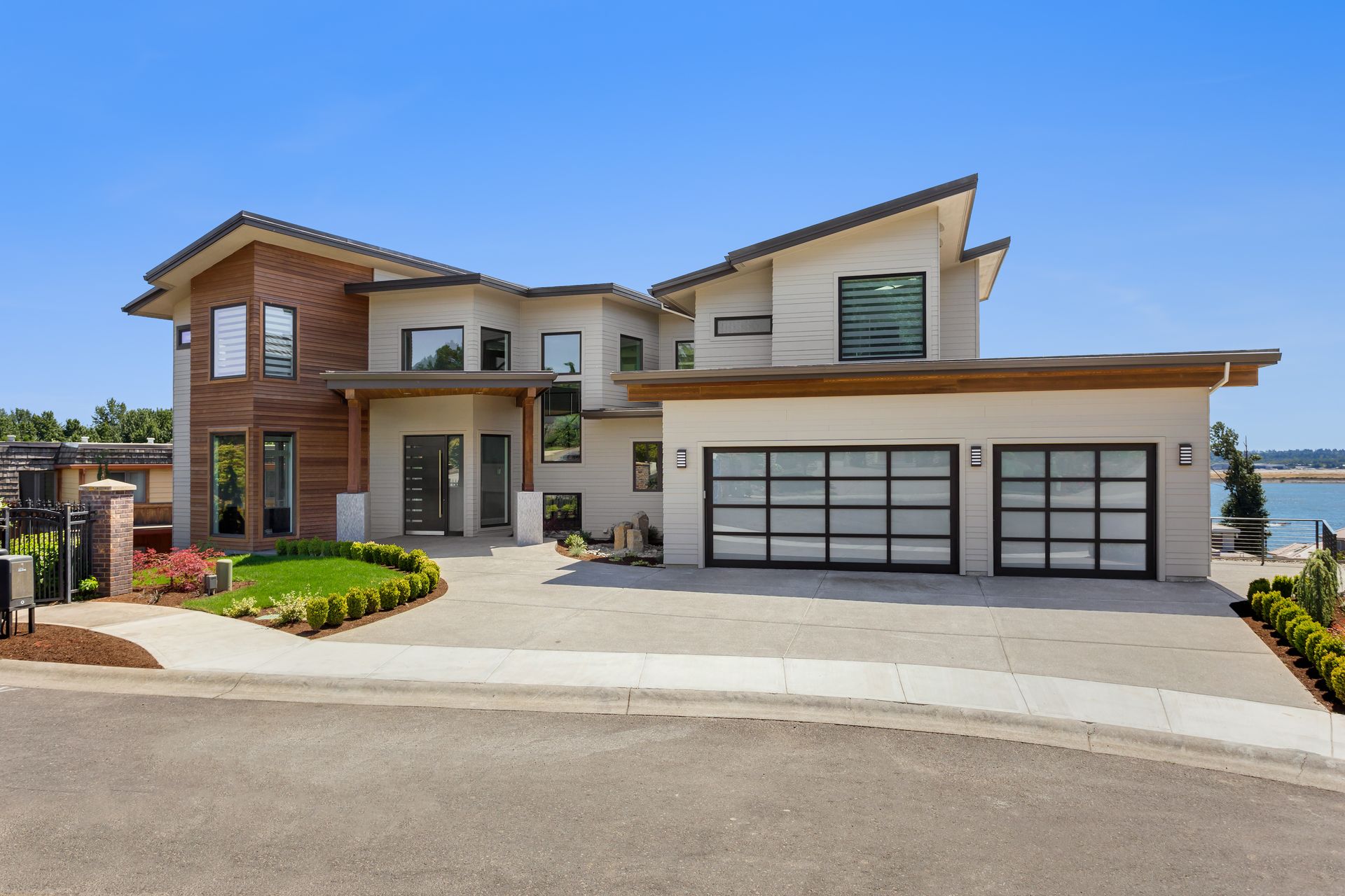New contemporary style luxury home.