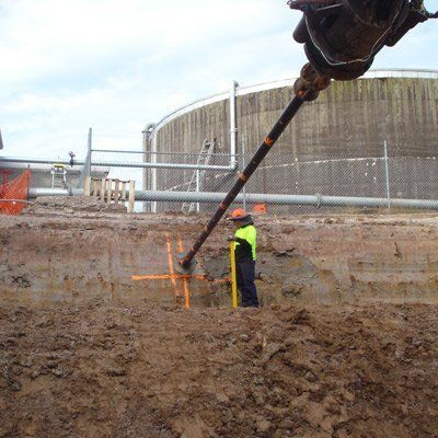 Stabilising an embankment excavation