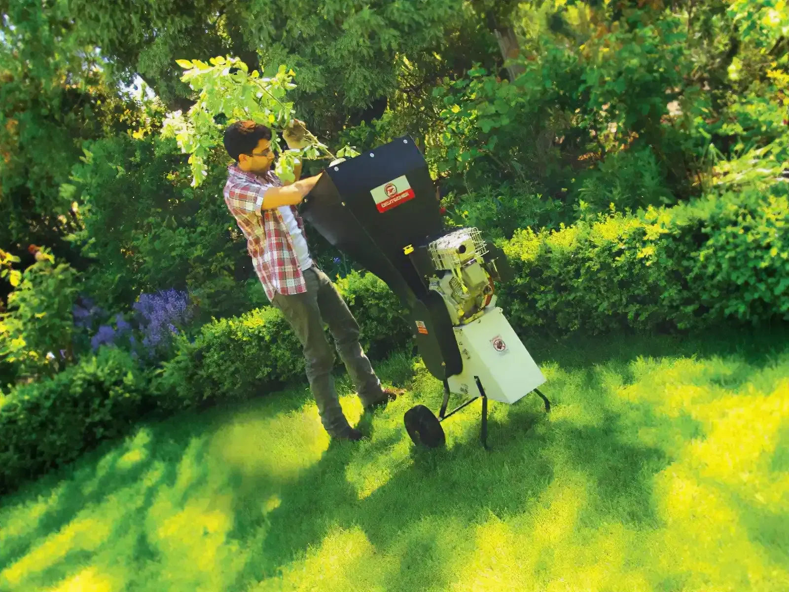 Find out more about the 650 Chipper/Shredder The 650 green garden waste chipper/shredder from Deutscher Mowers