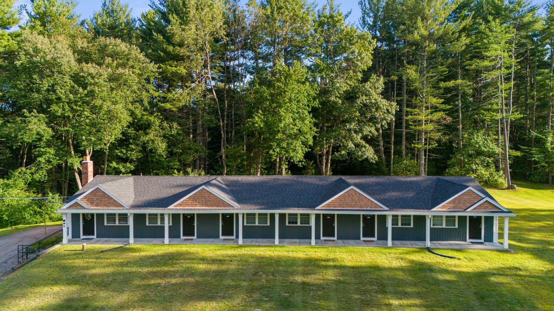 4 Woodburn Dr