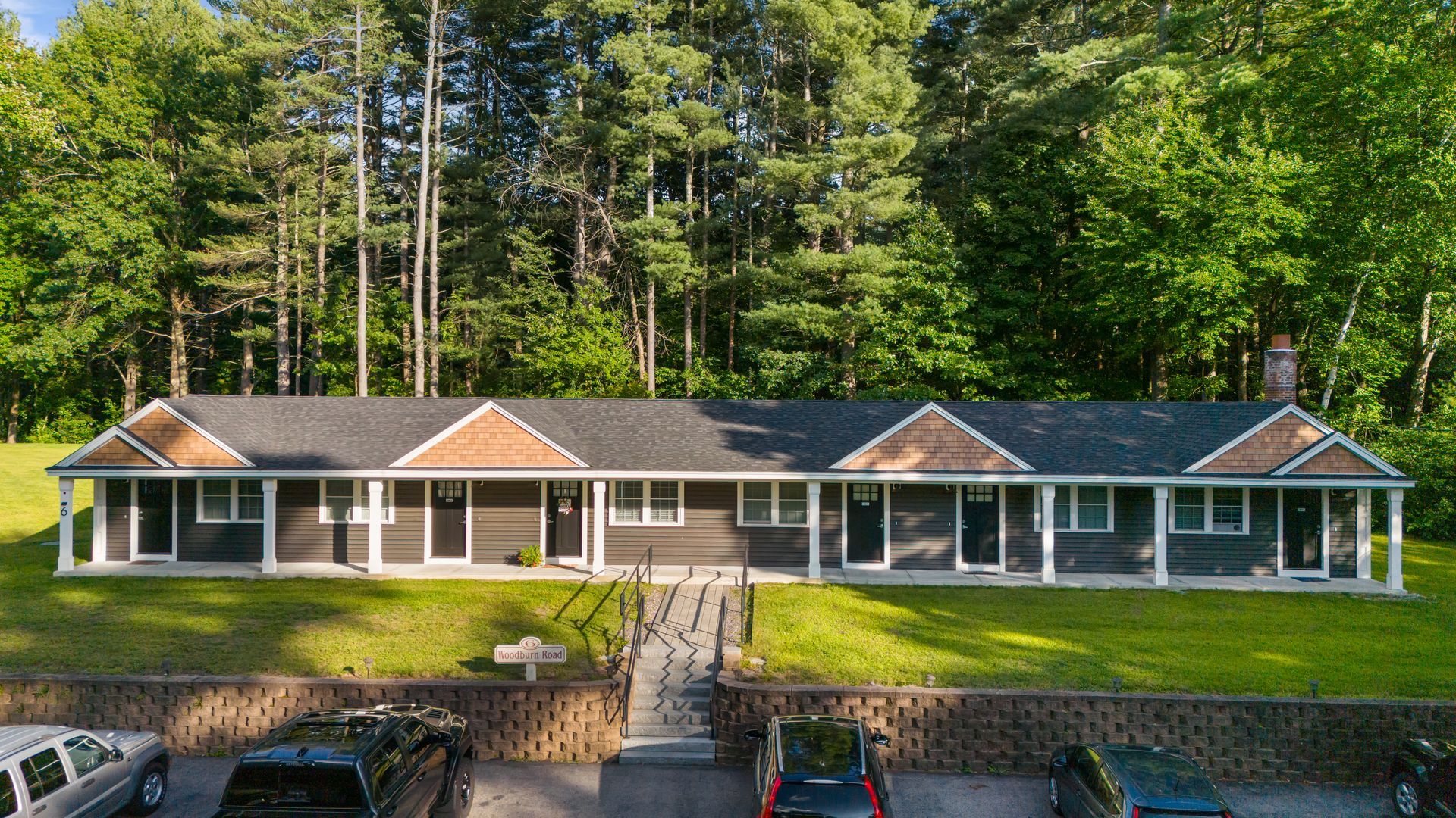 6 Woodburn Dr