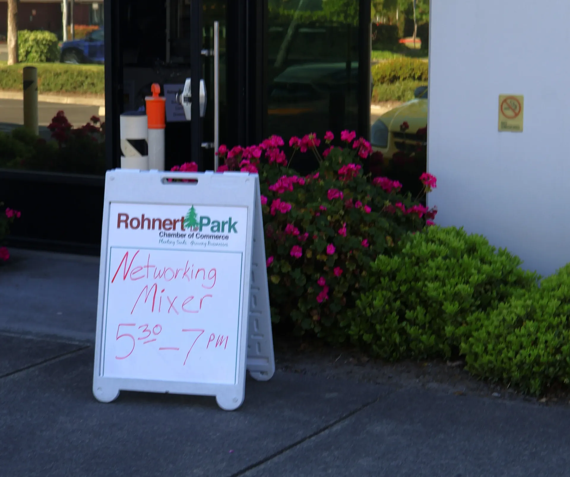 Rohnert Park Commerce Chamber Event hosted at Doobie Nights