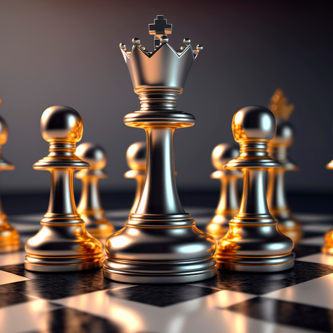 Juego de ajedrez sobre un tablero cuadriculado, con el rey de plata centrado entre peones dorados.