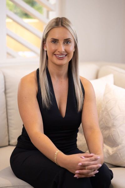 Stephanie Paiola Knock Knock Real Estate
