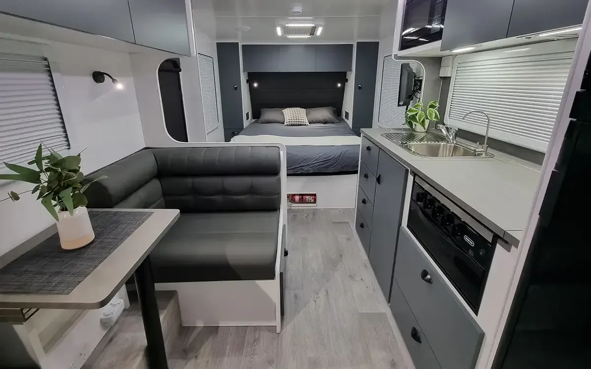 Safari Caravans | Oasis 186 Interior