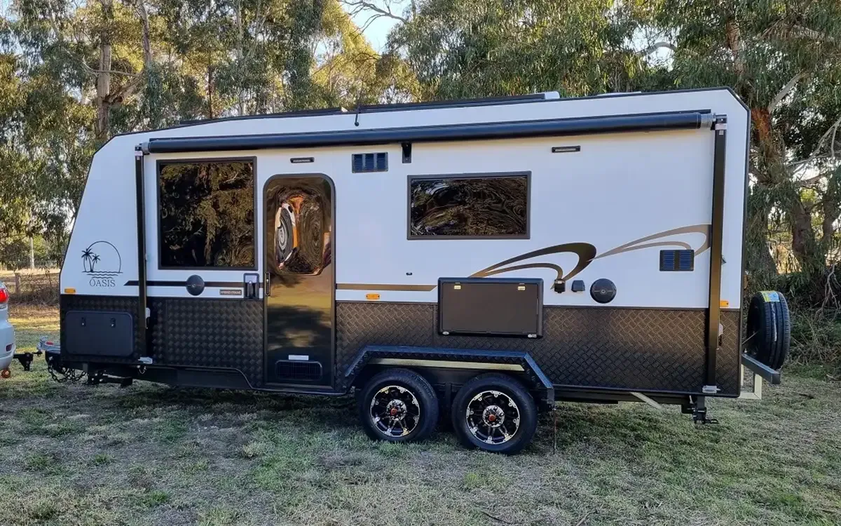 Experience a Safari Oasis Caravan from Trounce Caravans, Ballarat