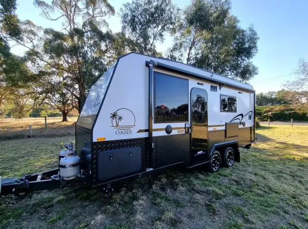 Safari Caravans Oasis Exterior