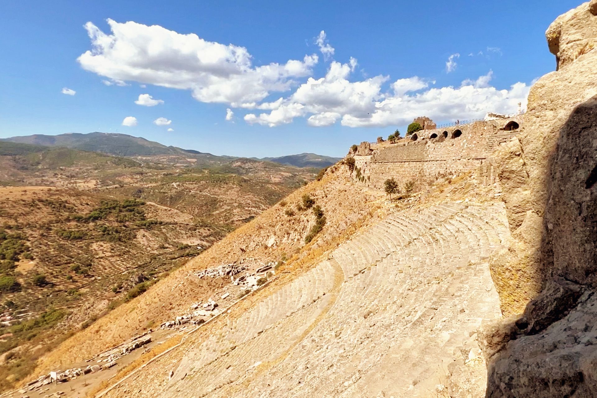 entrance-to-ancient-city-colossae-turkey