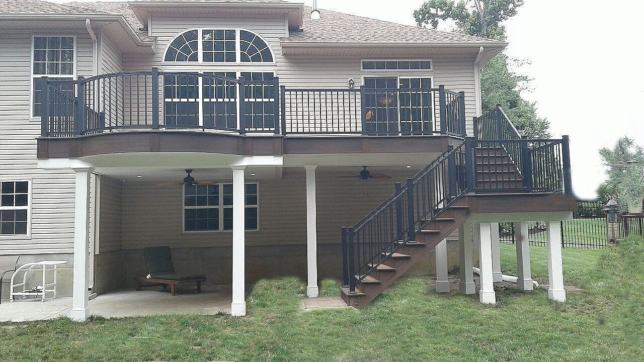 Deck With Keylink Railings