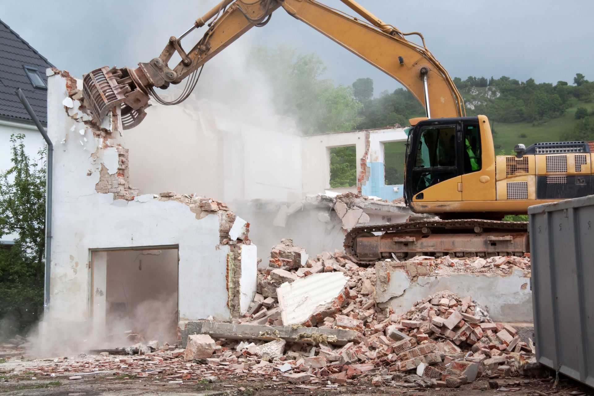 Structure Tear Downs — Raymond, MS — Faircloth Demolition Structure Tear Downs — Raymond, MS — Faircloth Demolition