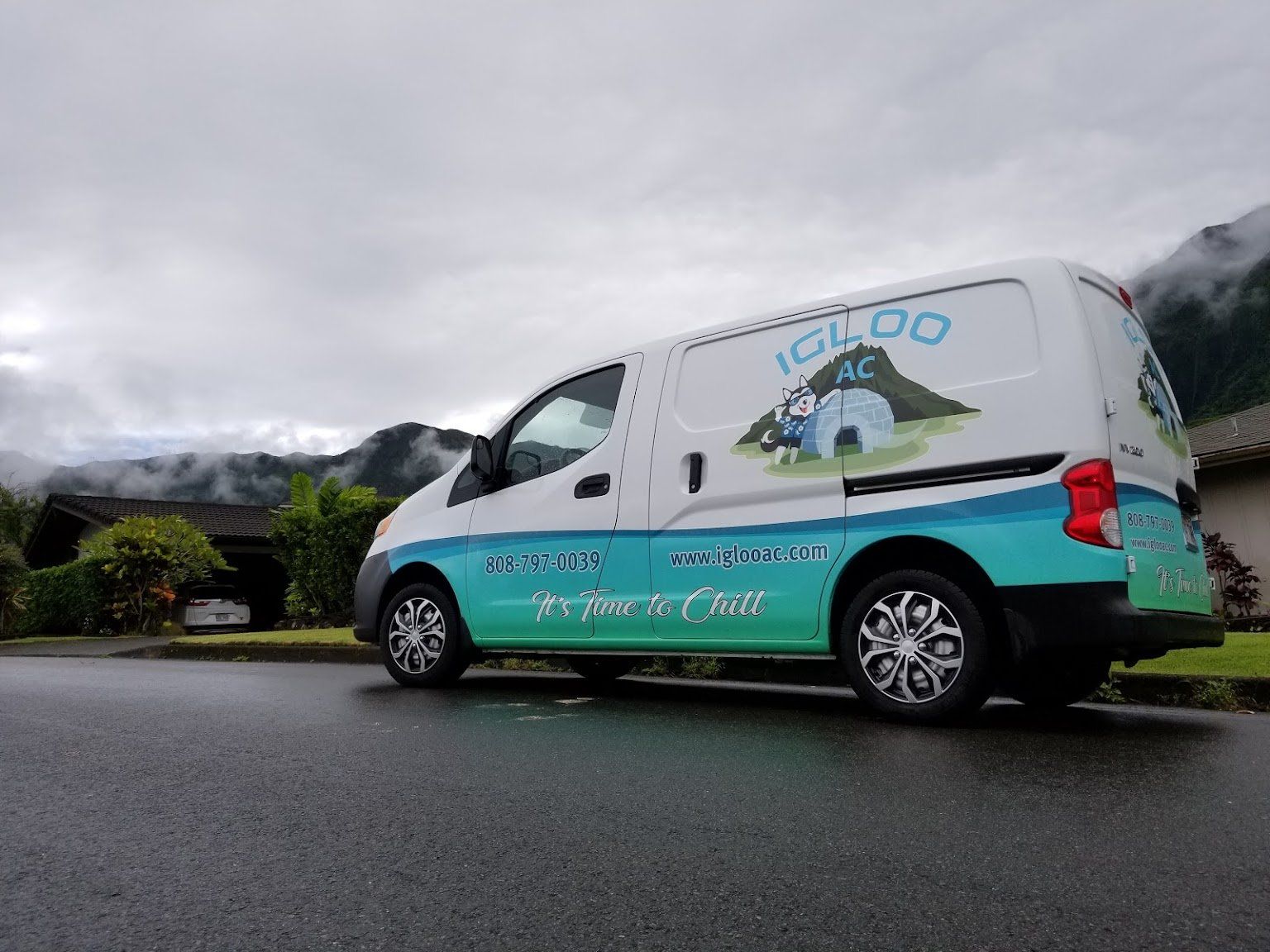 igloo AC van