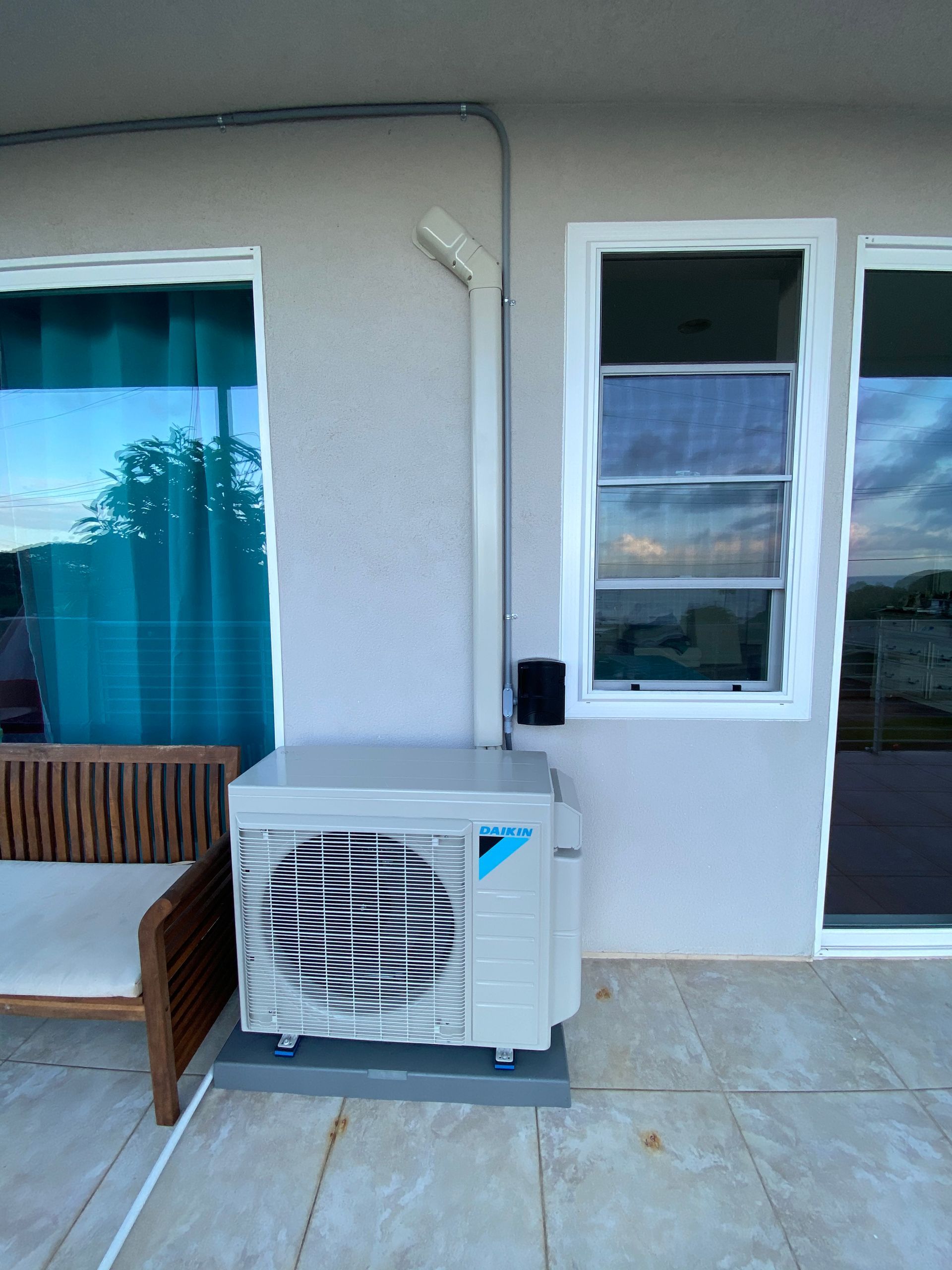 Apartment with Daikin AC