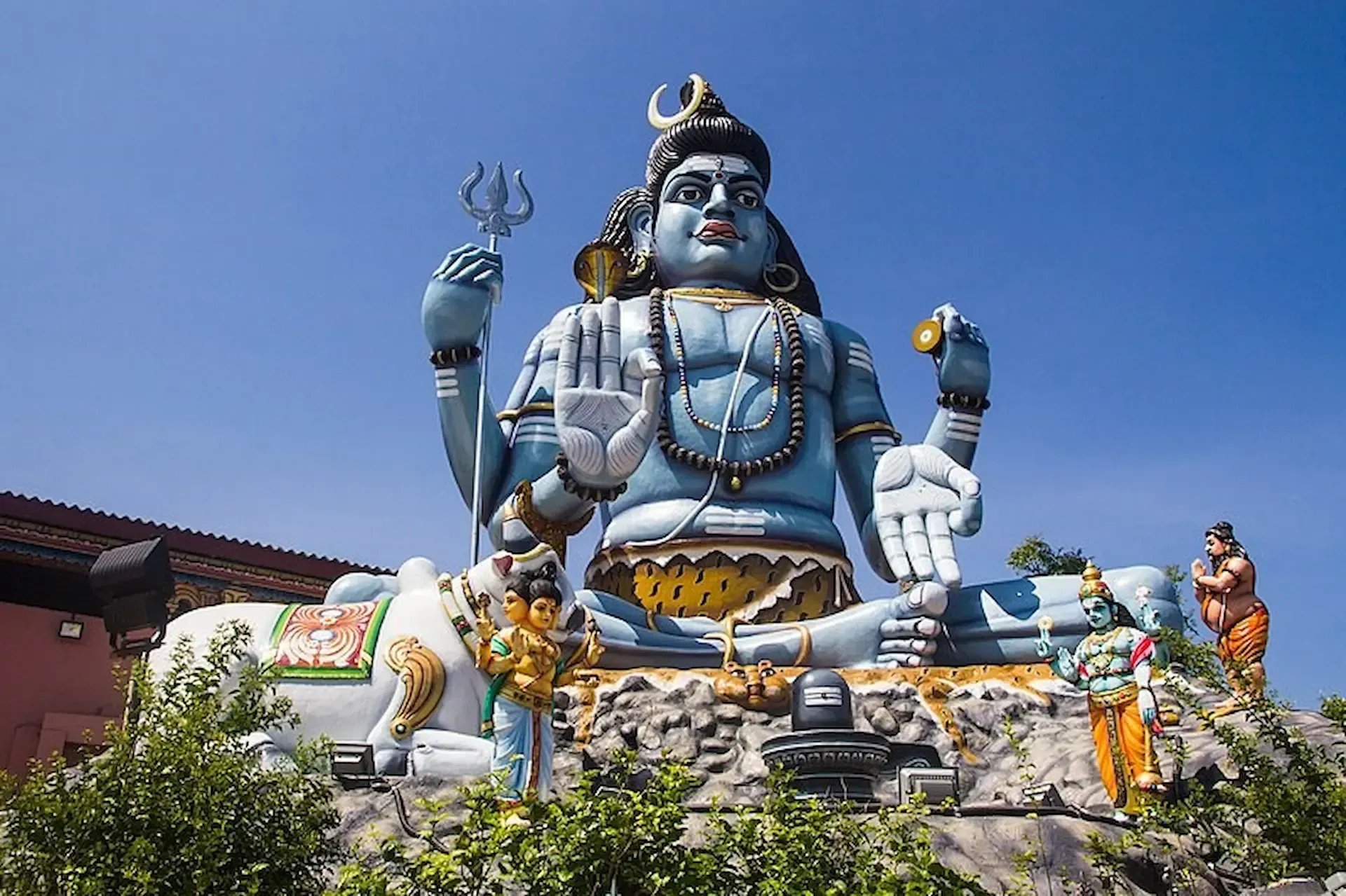 Koneswaram-Temple-ancient-Hindu-temple-overlooking-the-ocean-in-Trincomalee-Sri-Lanka