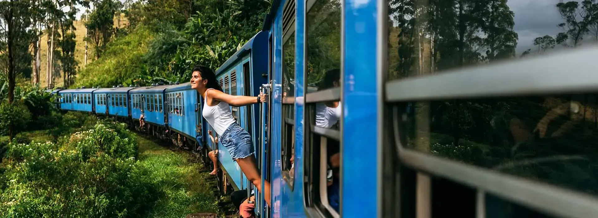 Scenic-train-journey-through-mountains-near-Ella-Sri-Lanka