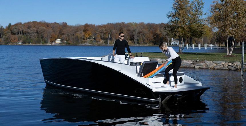Stealth catamaran day cruiser from Flux Marine