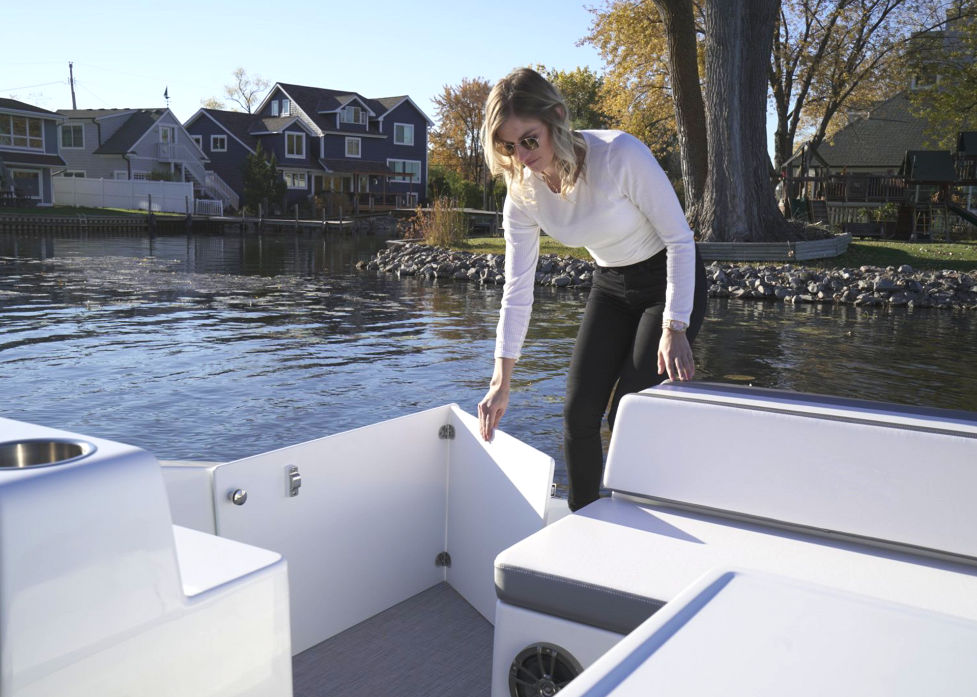 Stealth powered by Flux Marine for Sale