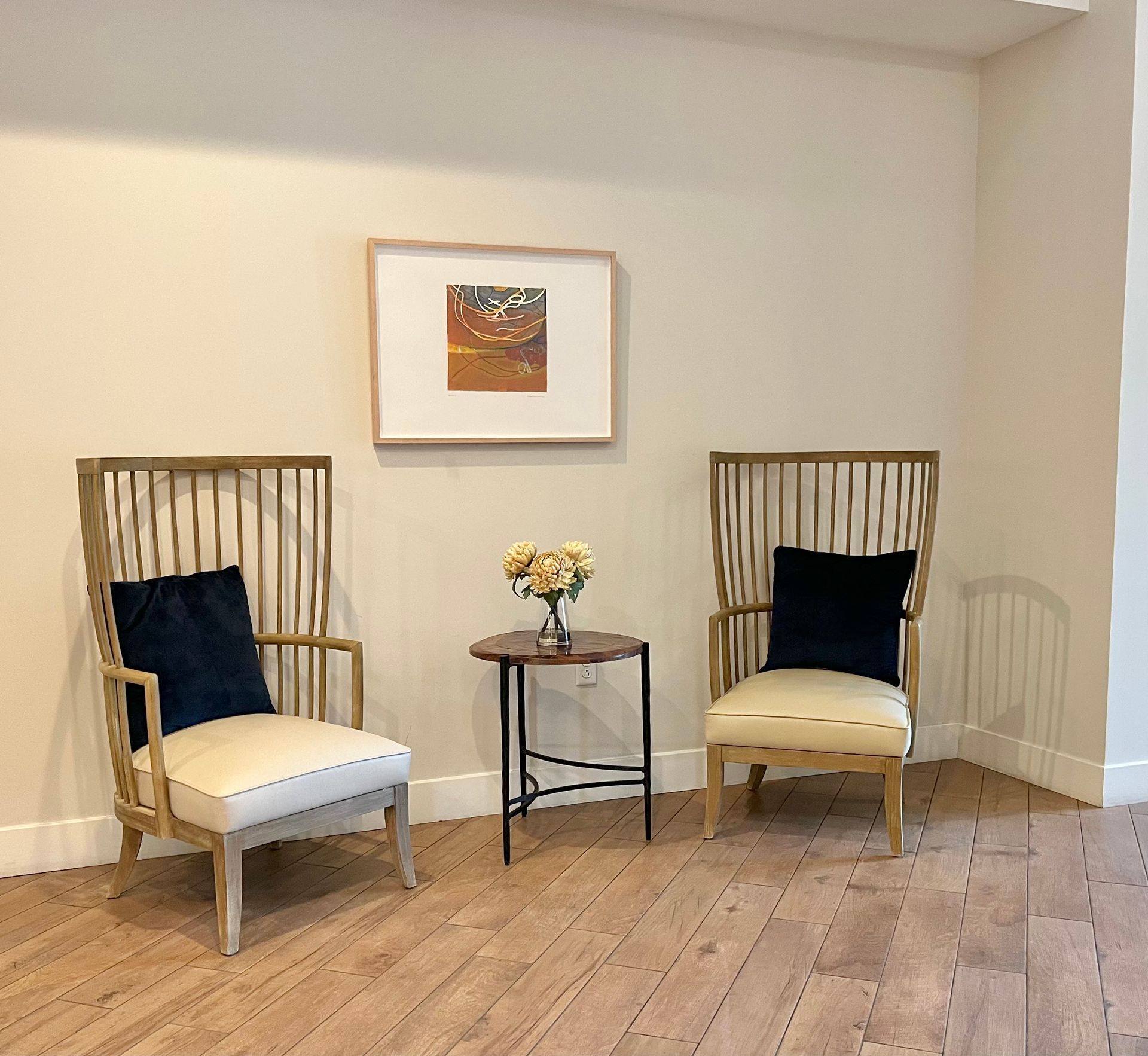 1185 Entry chairs