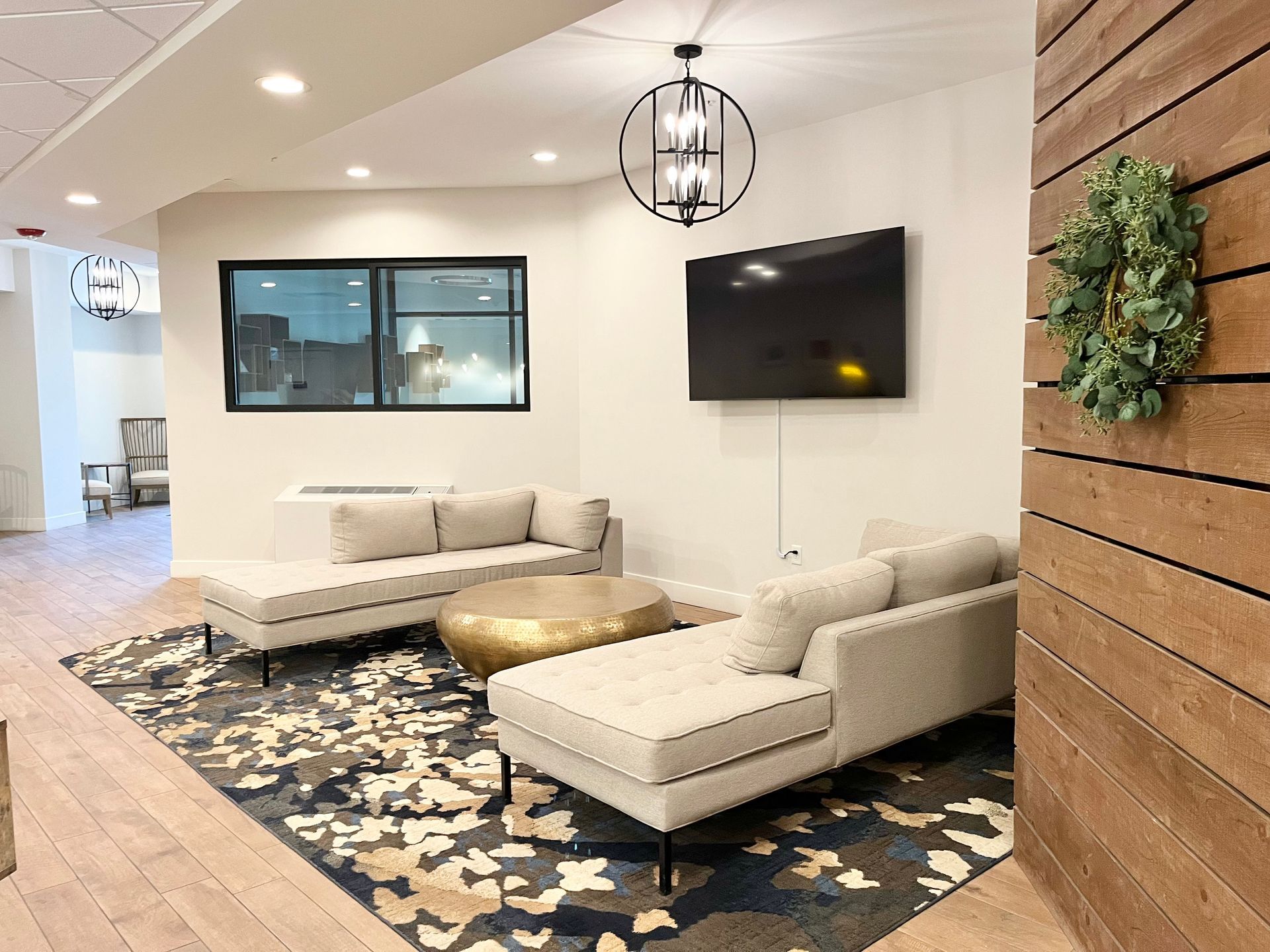 1185 Entrance Lounge