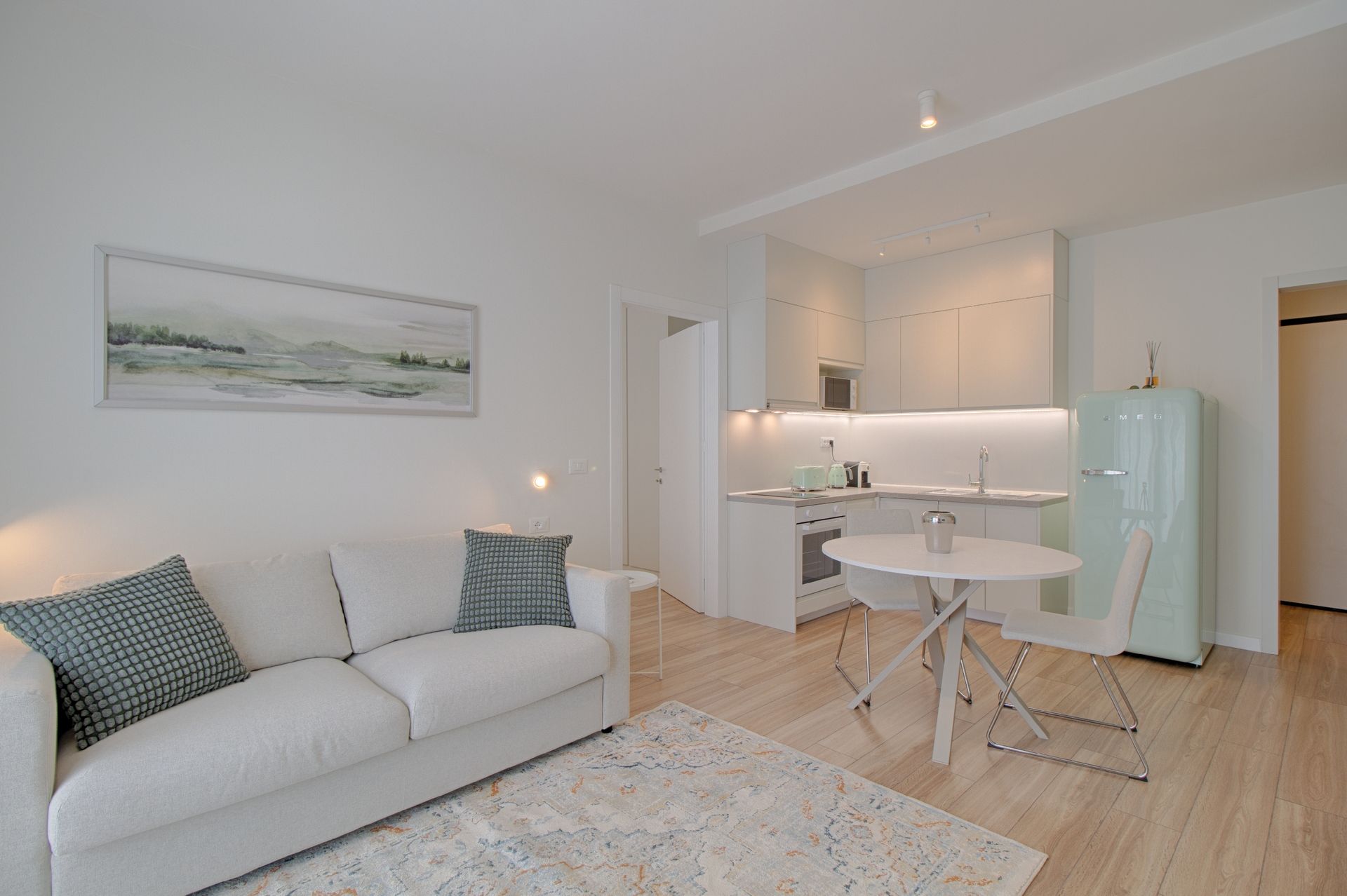 One bedroom apartment with sofa bed in Lake View Complex