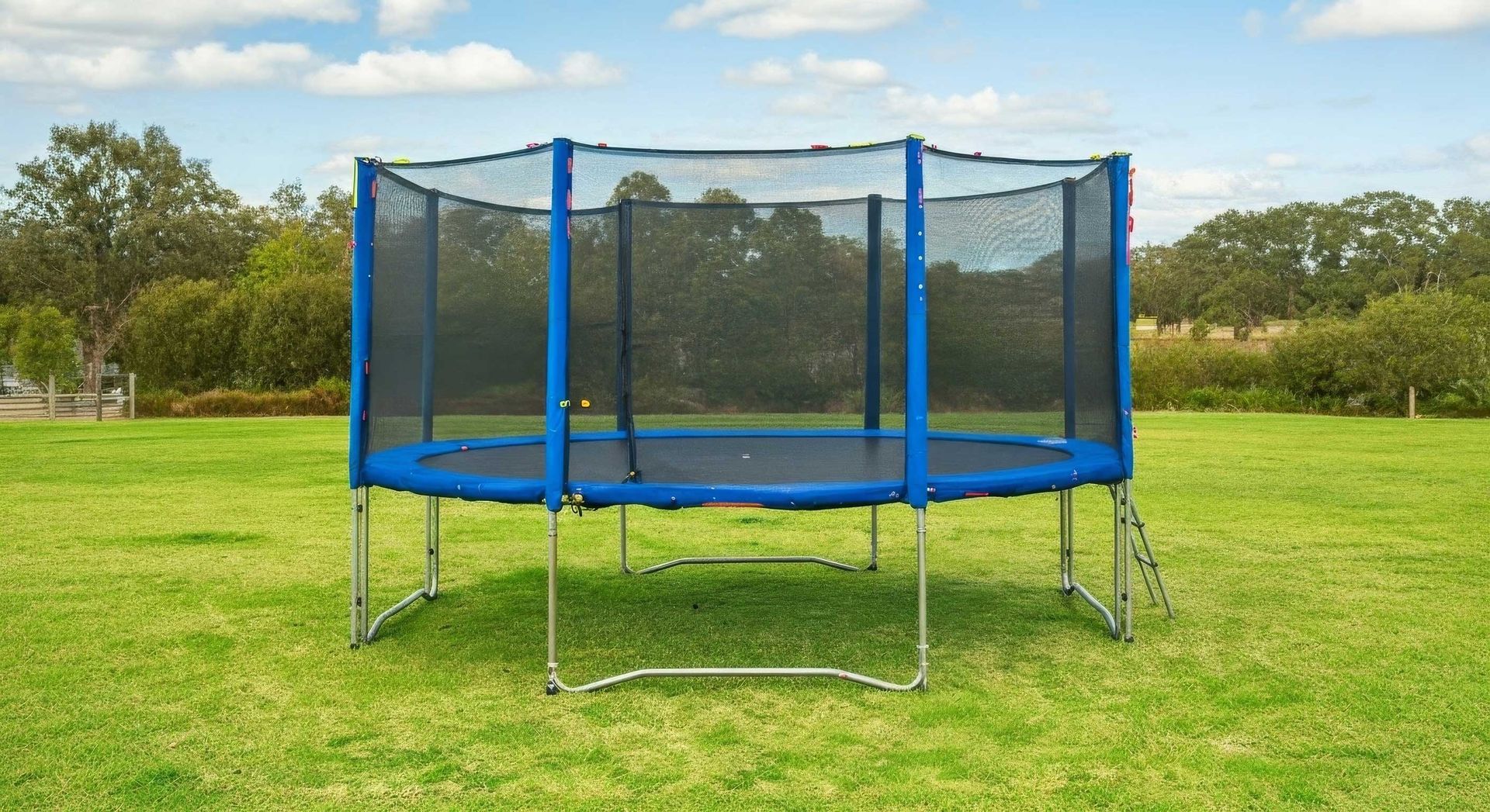 Flat Pack Outdoor Furniture Assembled for Backyard in Ipswich