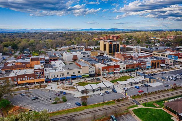 Amazing View — Hickory, NC — Bridges Real Estate LLC