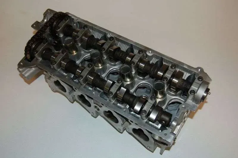 Hyundai Tucson 2.0 Dual cam Rebuilt Cylinder Head 2005-2006