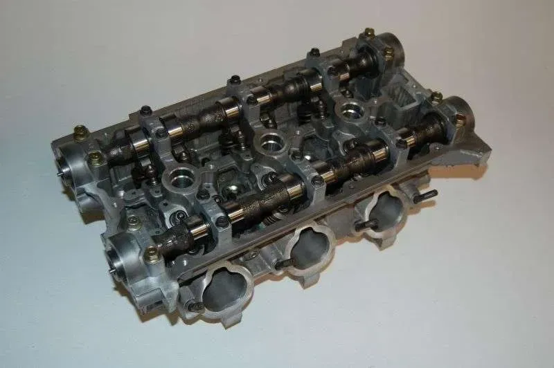 Hyundai Sonata 3.0 Liter v-6 Rebuilt Cylinder Head