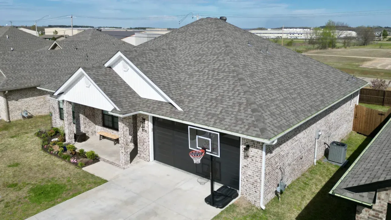 Residential asphalt roofing services in Upper Marlboro, MD