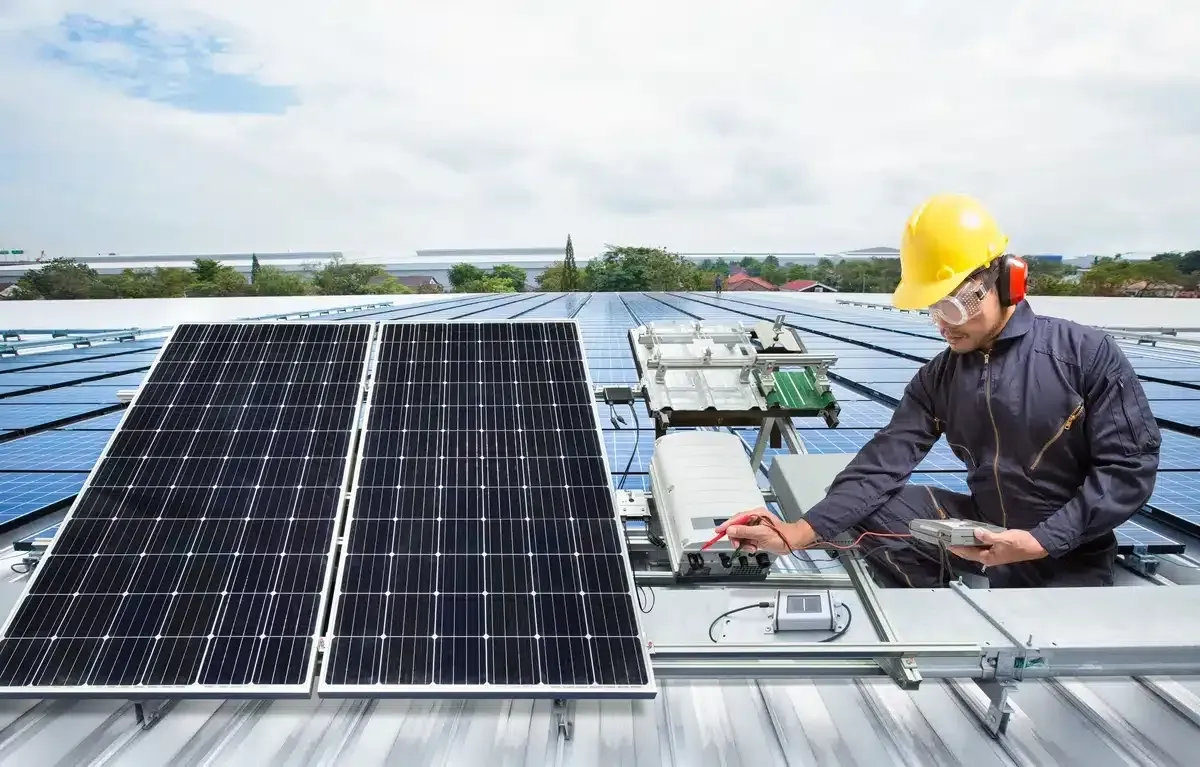 Solar panel maintenance in Edgewater, MD