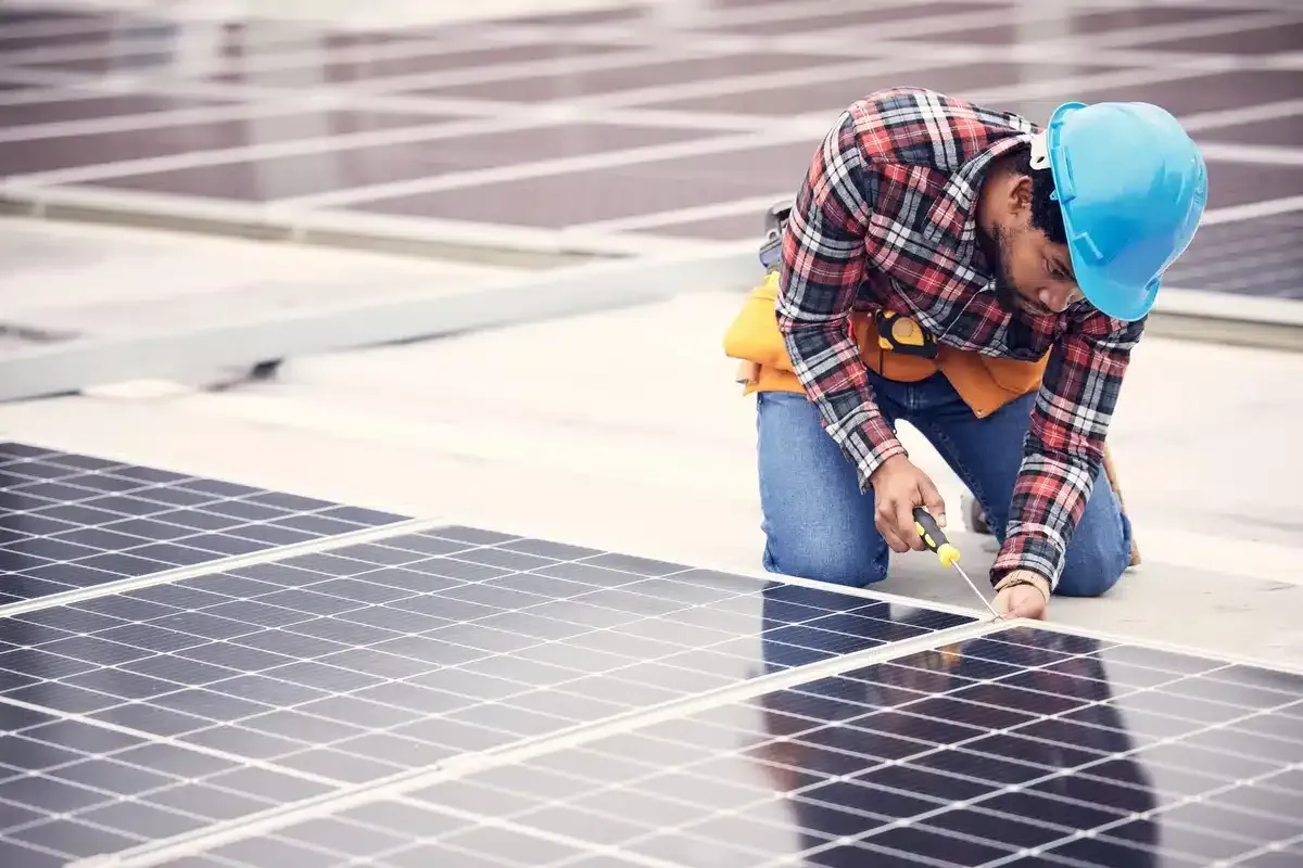 Solar panel maintenance in Edgewater, MD