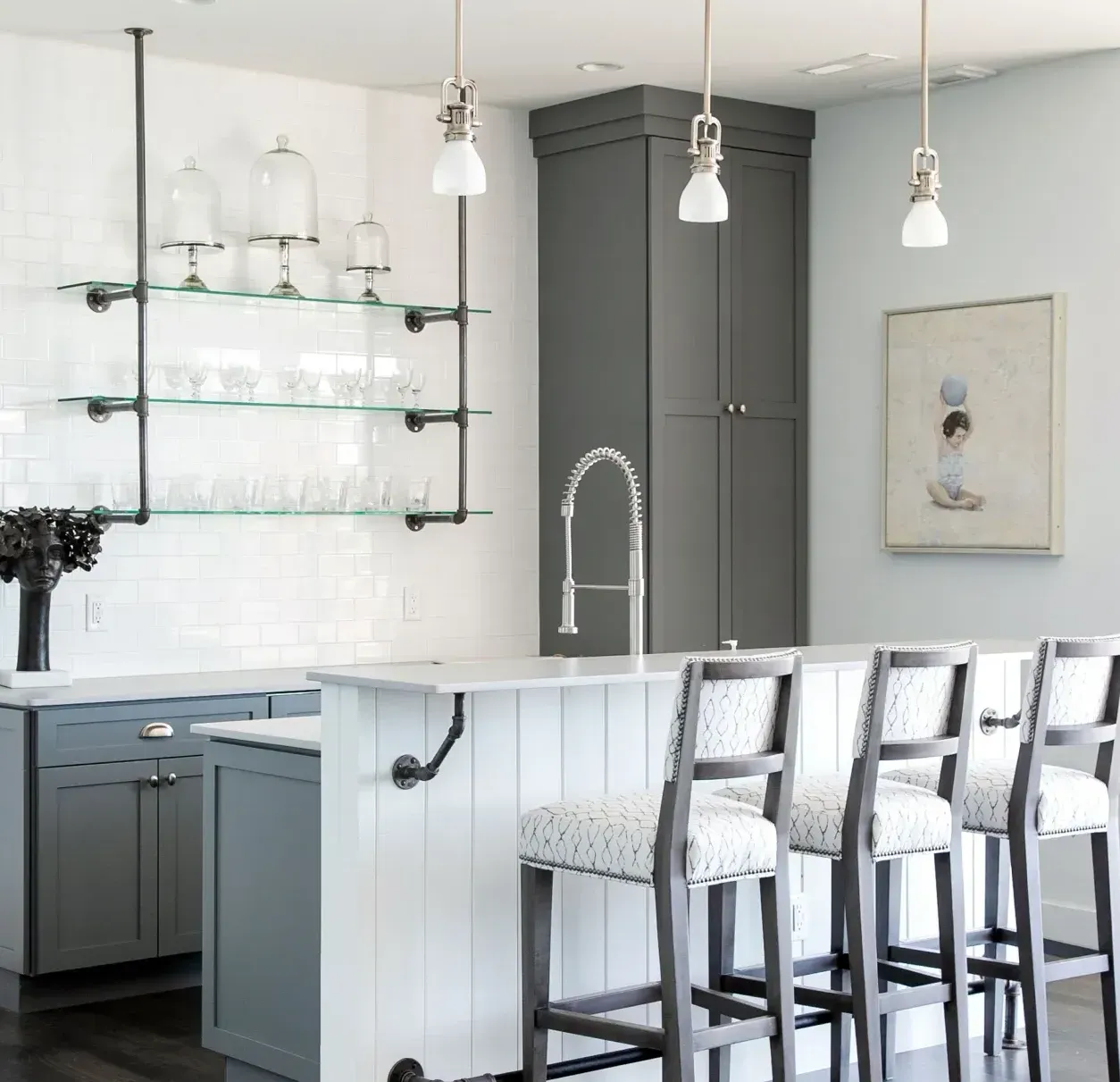Custom interior room remodel with built-ins by Bella Domicile
