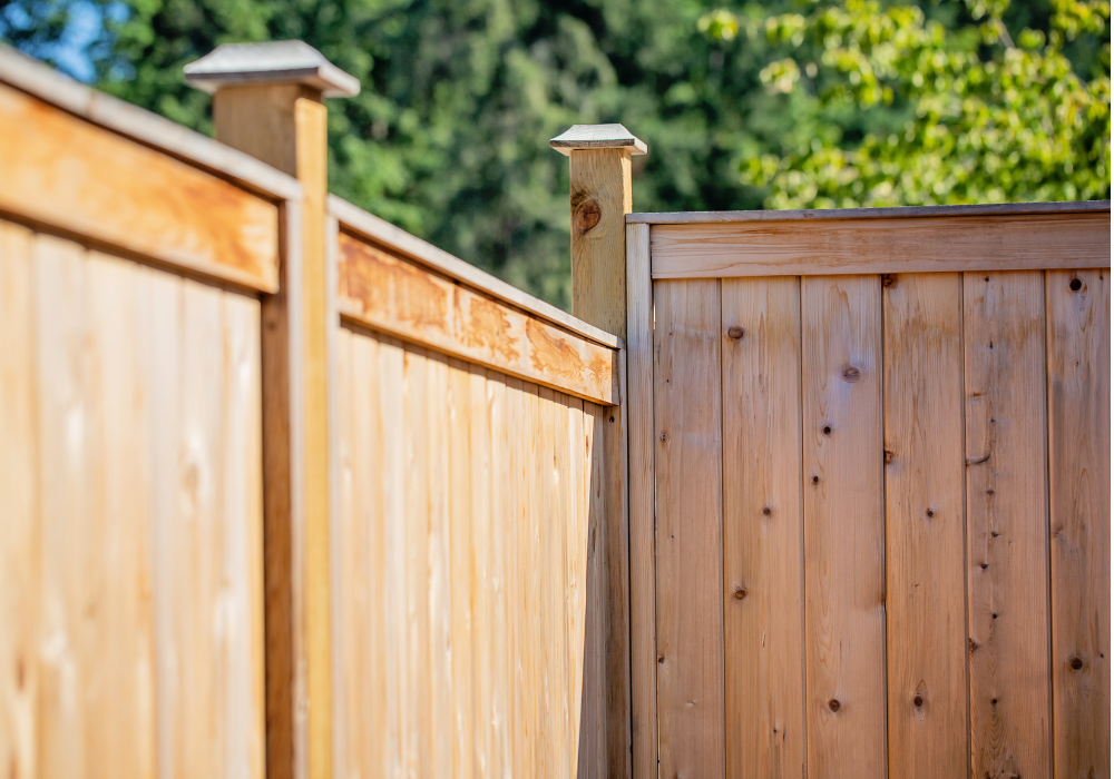 fence builders calgary