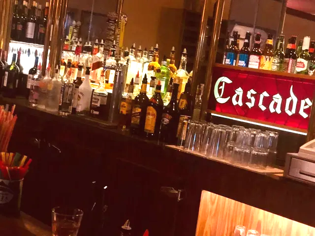 cocktail lounge